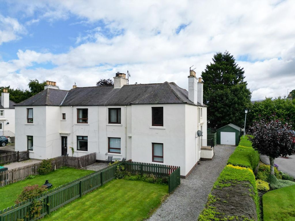 3 bed flat for sale in Castle Road East, Grantown-On-Spey PH26, £135,000