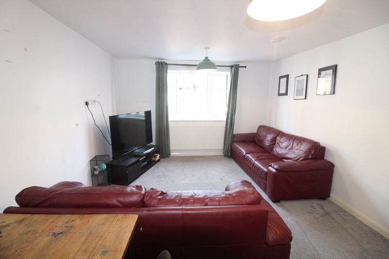 1 bed flat for sale in John Street, Luton LU1, £150,000