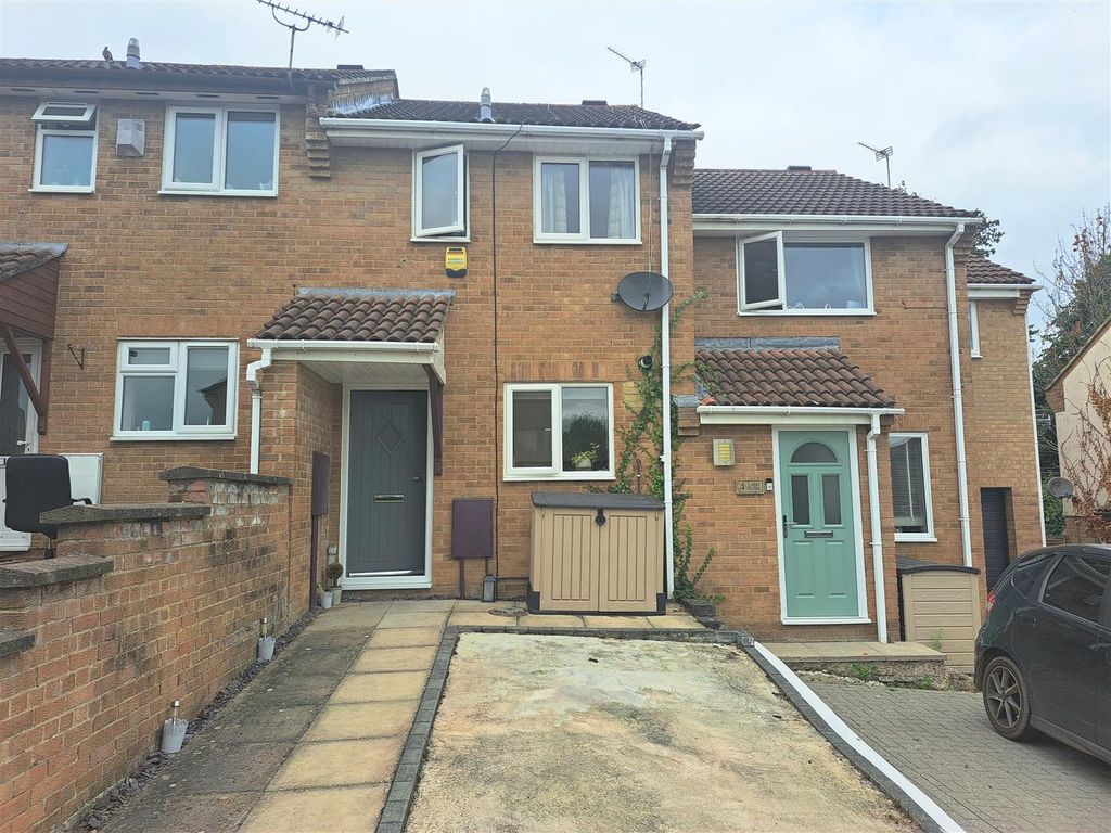 2 bed terraced house for sale in Ladd Close, Kingswood, Bristol BS15, £259,950