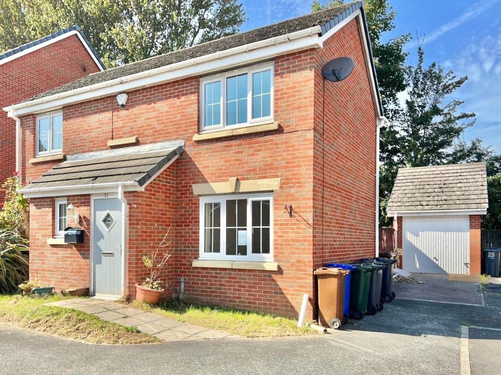 3 bed detached house for sale in Church Gate, Brierley, Barnsley S72, £190,000