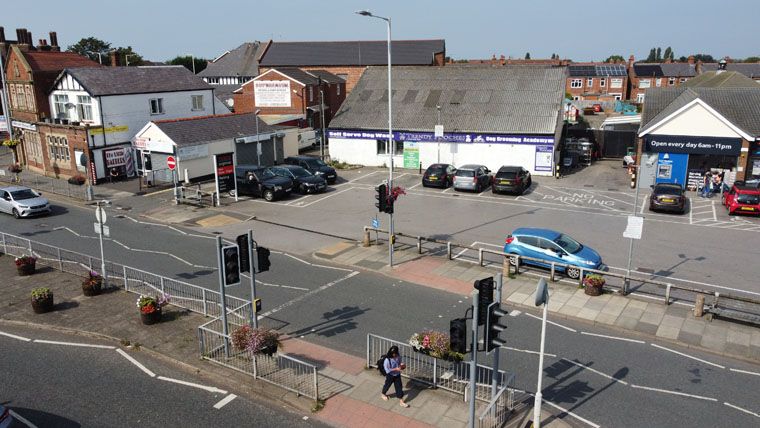Retail premises for sale in Hoylake Road, Wirral CH46, £125,000