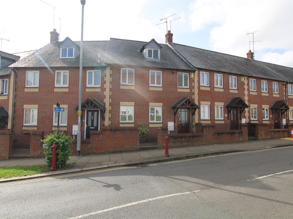 Property for sale in Charles Terrace, Daventry NN11, £199,950