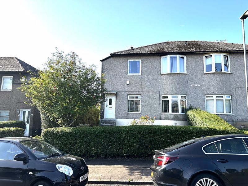 3 bed flat for sale in Angus Avenue, Glasgow G52, £105,000