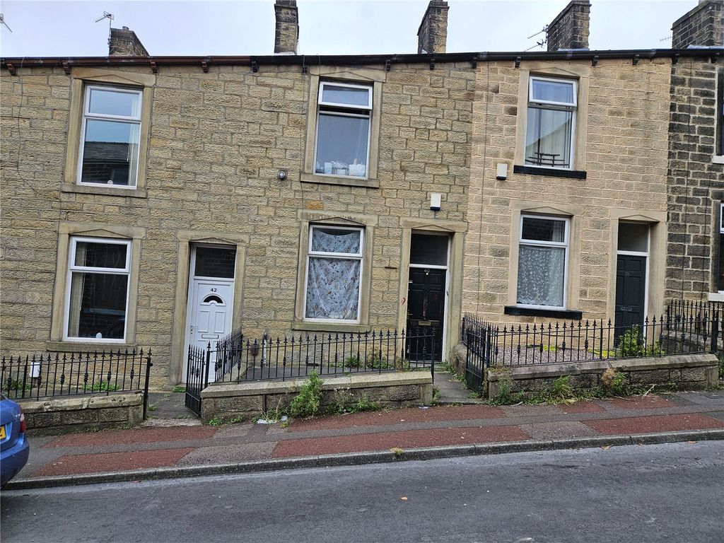 2 bed terraced house for sale in Walton Street, Colne BB8, £70,000