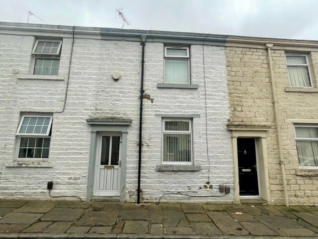 2 bed terraced house for sale in Empress Street, Lower Darwen, Darwen BB3, £85,000