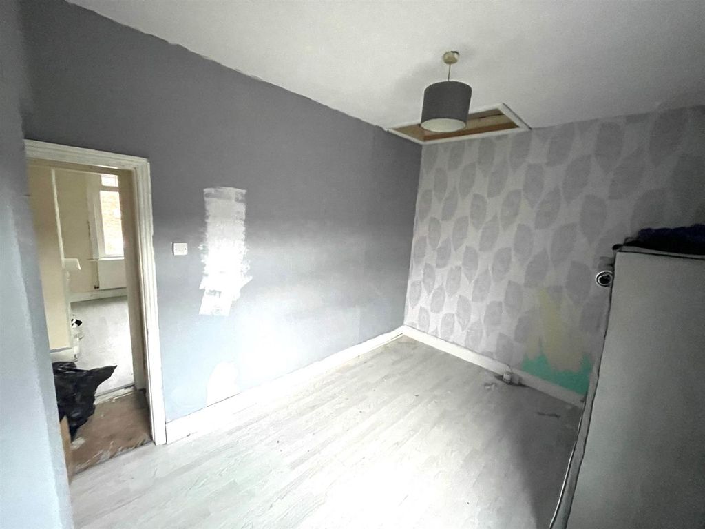 2 bed property for sale in Essex Street, Middlesbrough TS1, £60,000