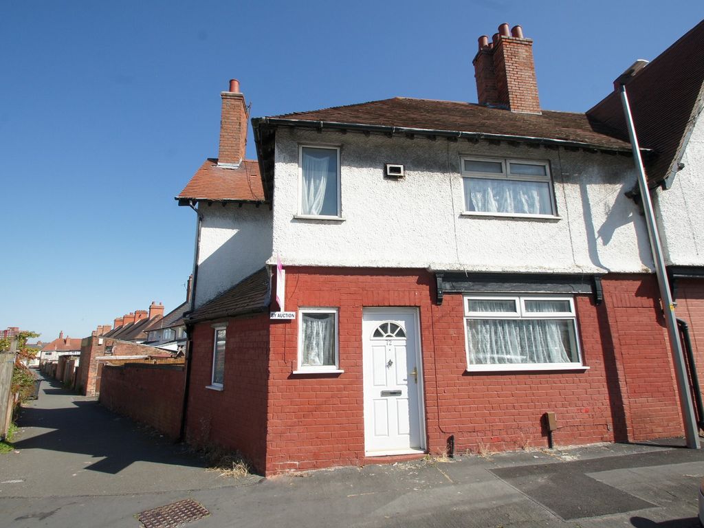 4 bed end terrace house for sale in Heathfield Road, Ellesmere Port, Cheshire. CH65, £85,000