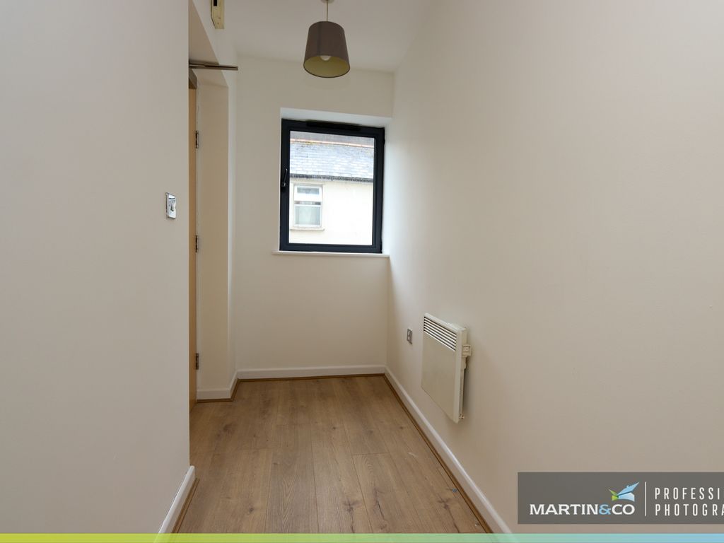 1 bed flat for sale in The Old Brewery, Caroline Street, Cardiff CF10, £115,000