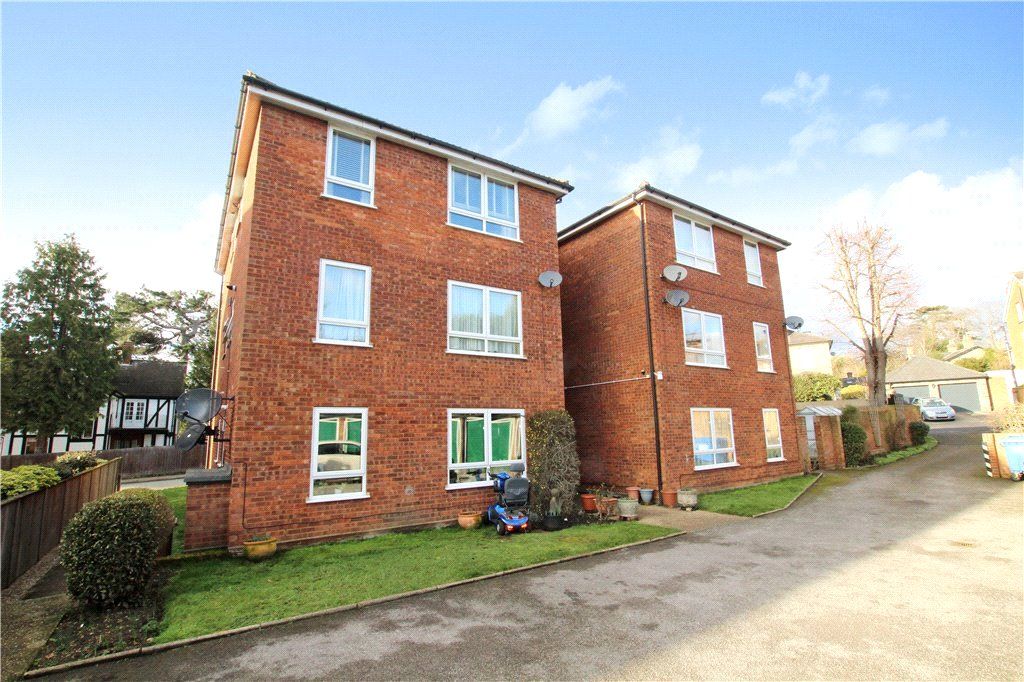 2 bed flat for sale in St. Edmunds Road, Ipswich, Suffolk IP1, £130,000