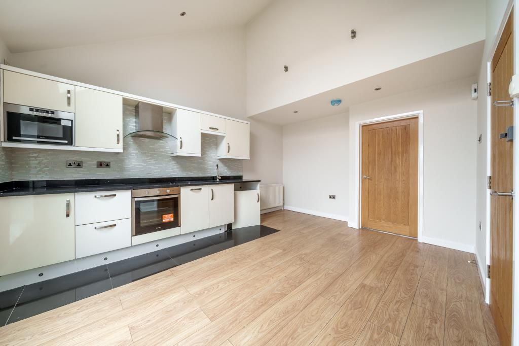1 bed flat for sale in Bicester, Oxfordshire OX26, £175,000