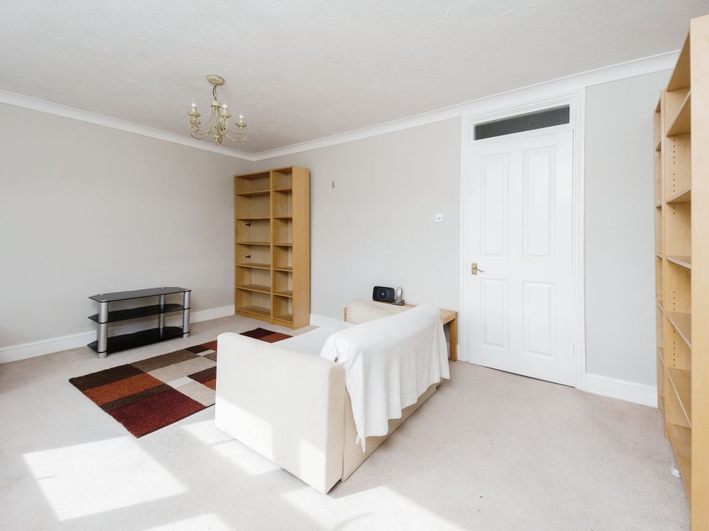 1 bed flat for sale in 10 Pickford Road, Bexleyheath DA7, £225,000