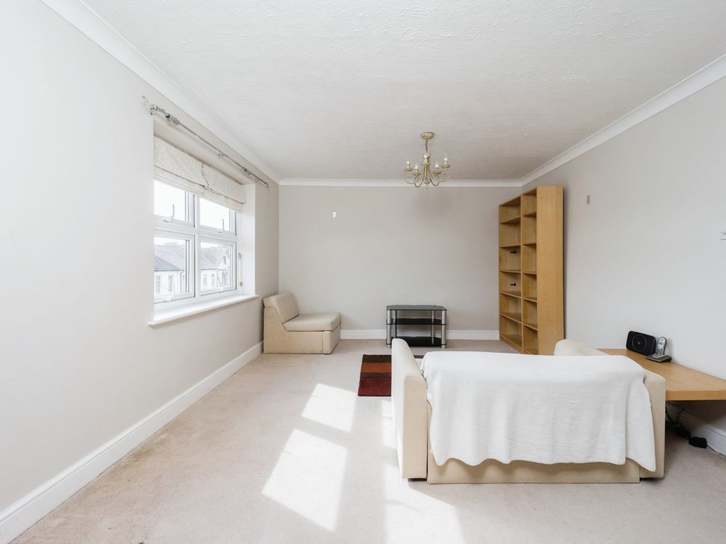 1 bed flat for sale in 10 Pickford Road, Bexleyheath DA7, £225,000