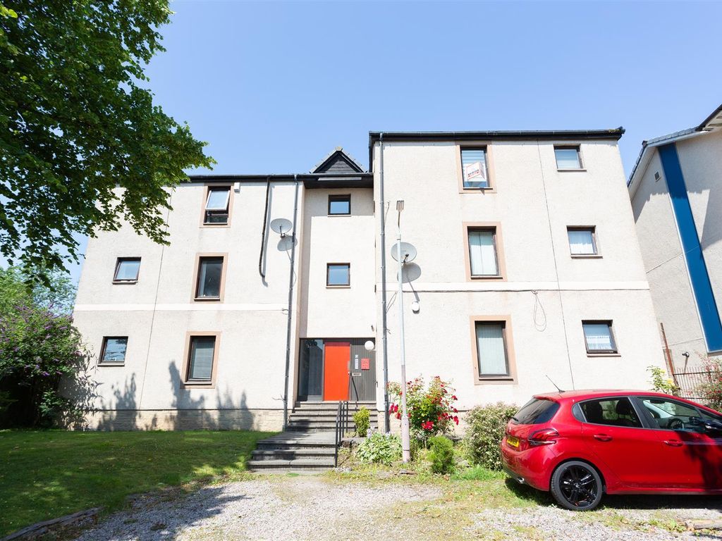 2 bed flat for sale in North George Street, Dundee DD3, £98,995