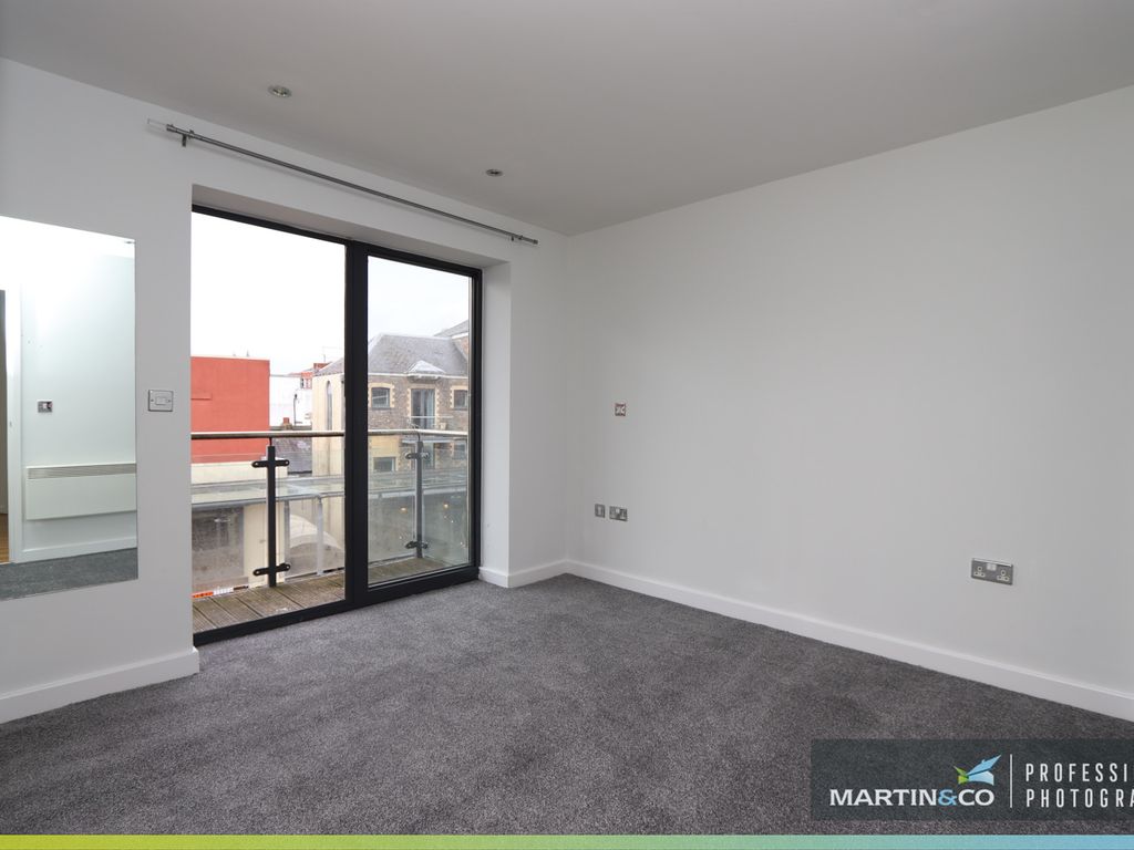 2 bed flat for sale in The Old Brewery, Caroline Street, Cardiff CF10, £150,000