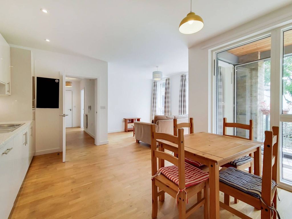 1 bed flat for sale in Lennard Road, Central Croydon, Croydon CR0, £260,000