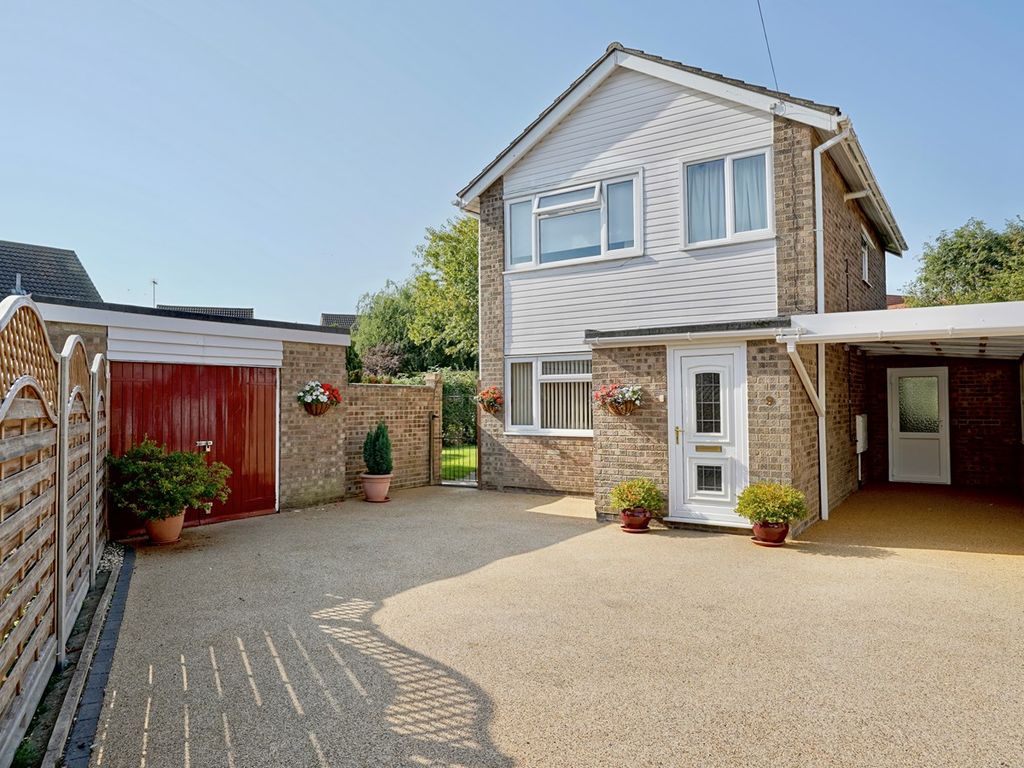 3 bed detached house for sale in Hill Close, Sawtry, Huntingdon PE28, £310,000