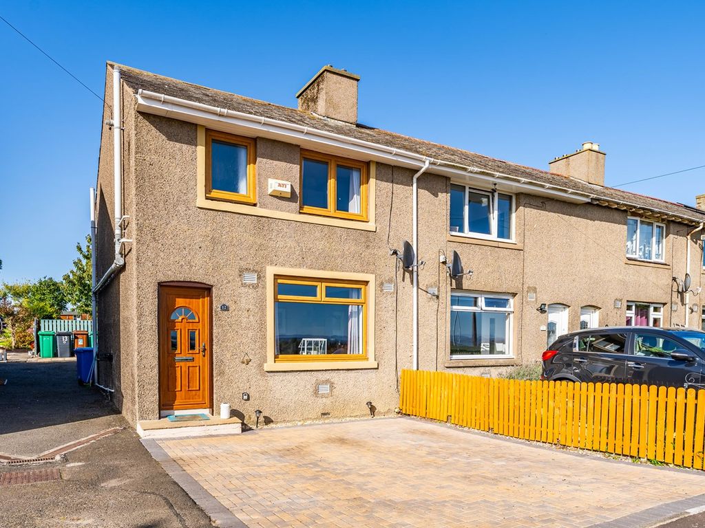 3 bed end terrace house for sale in Farm Road, Crombie, Dunfermline KY12, £130,000