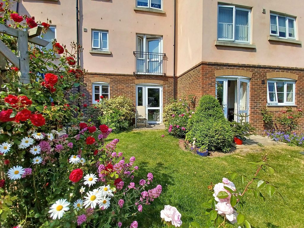 1 bed property for sale in Rock Street, Thornbury, South Gloucestershire BS35, £275,000