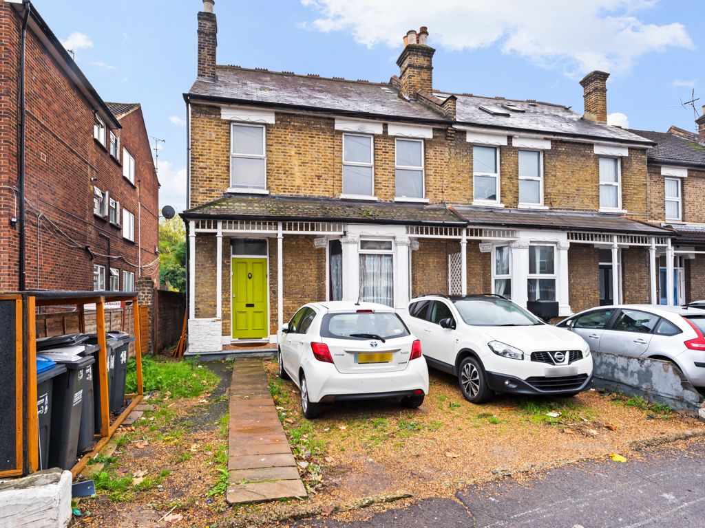 2 bed flat for sale in Cameron Road, Croydon CR0, £330,000