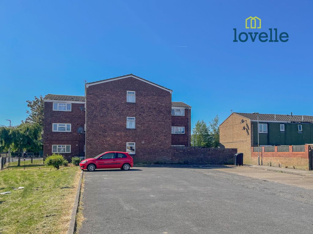 2 bed flat for sale in Pinewood Crescent, Grimsby DN33, £55,000