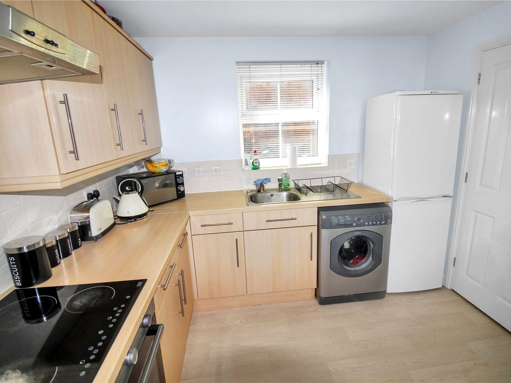 1 bed flat for sale in Thursday Street, Swindon, Wiltshire SN25, £135,000