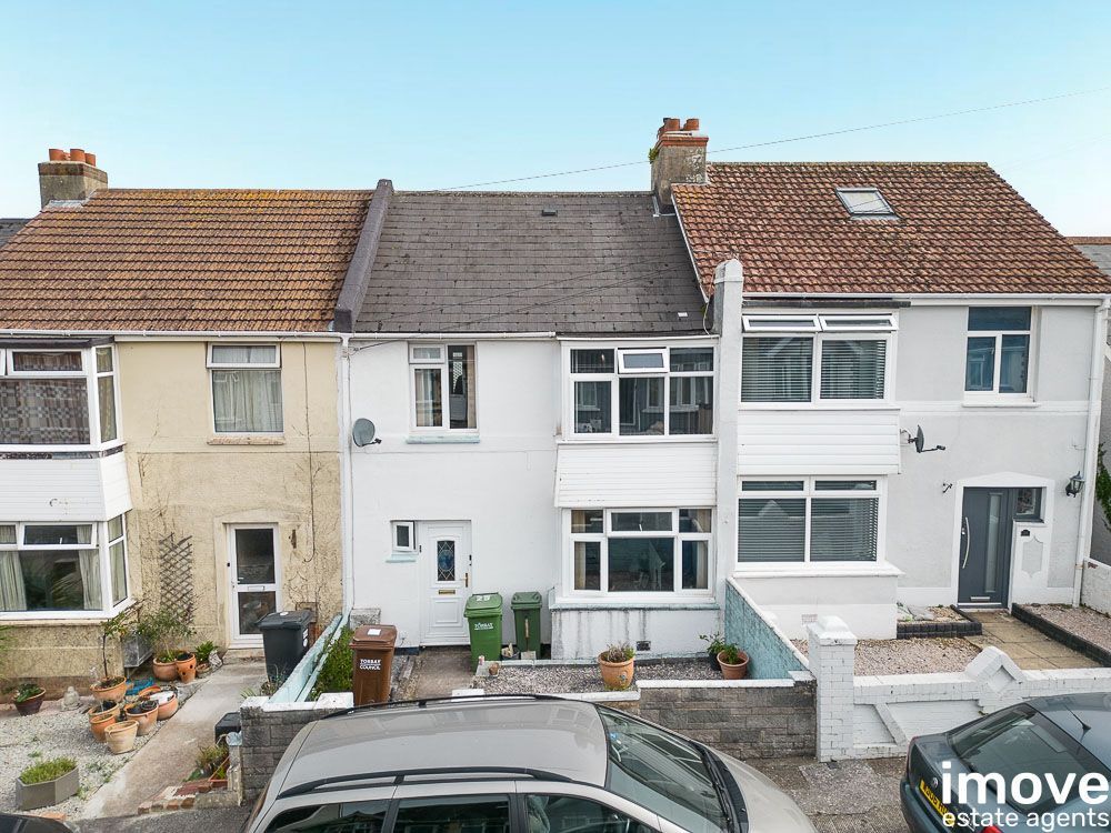 3 bed terraced house for sale in Elm Park, Paignton TQ3, £200,000