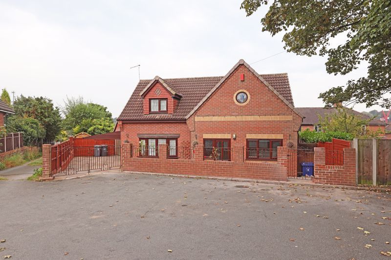 3 bed detached house for sale in Hawkstone Close, Newcastle-Under-Lyme ST5, £279,000