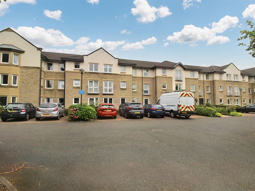 1 bed flat for sale in Glasgow Road, Paisley PA1, £85,000