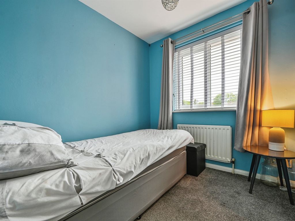 3 bed detached house for sale in Oak Crescent, Ashbourne DE6, £325,000