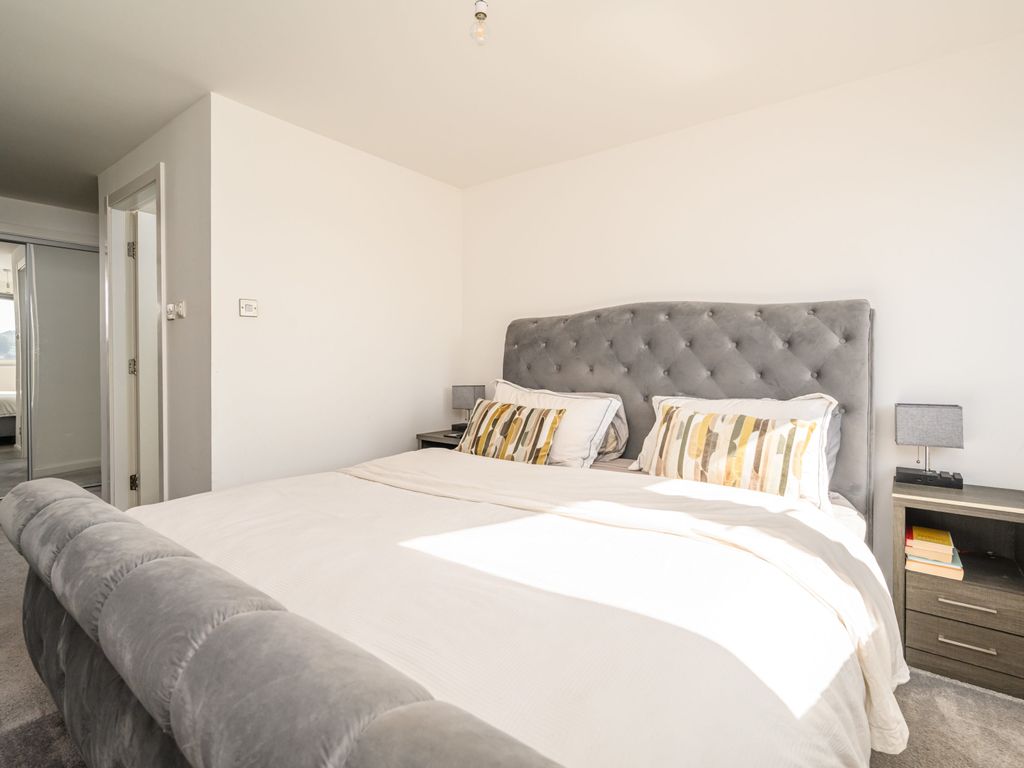 2 bed flat for sale in 6/14 Hesperus Crossway, Edinburgh EH5, £220,000