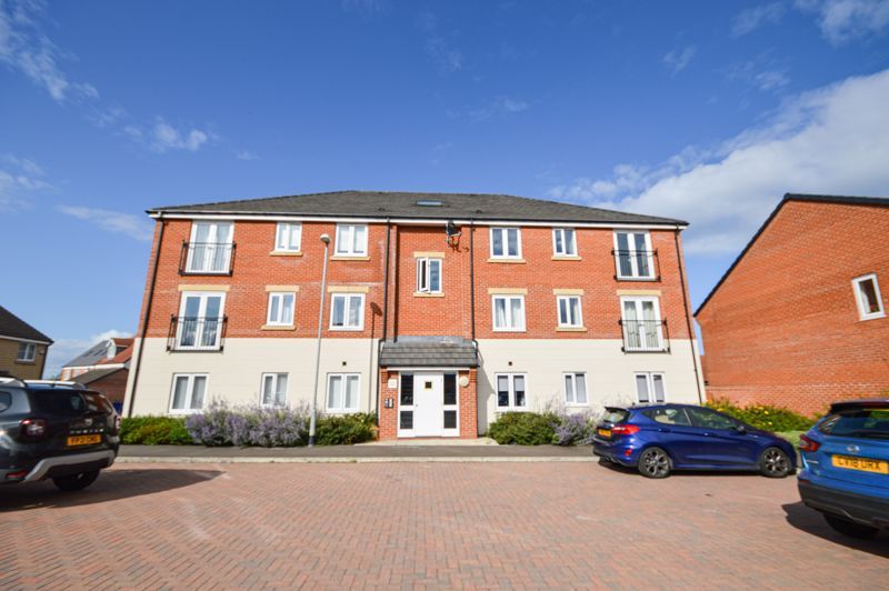 2 bed flat for sale in Haggerston Road, Blyth NE24, £64,000