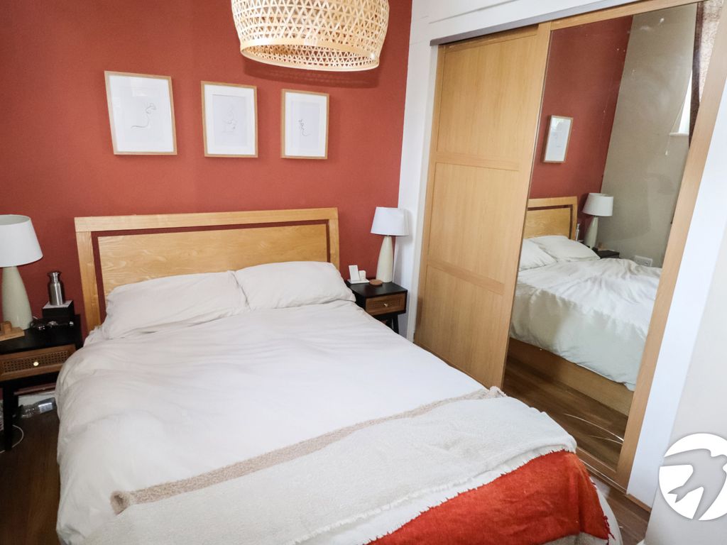 1 bed maisonette for sale in St Josephs Court, Woolwich Road, London SE2, £270,000