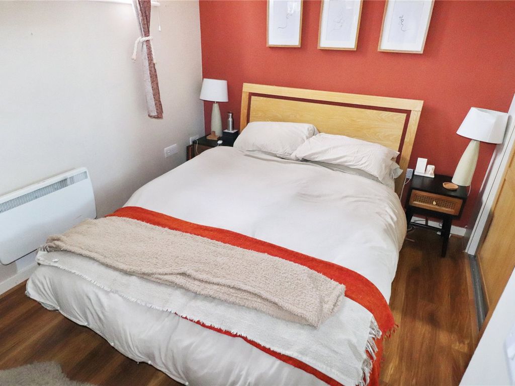 1 bed maisonette for sale in St Josephs Court, Woolwich Road, London SE2, £270,000