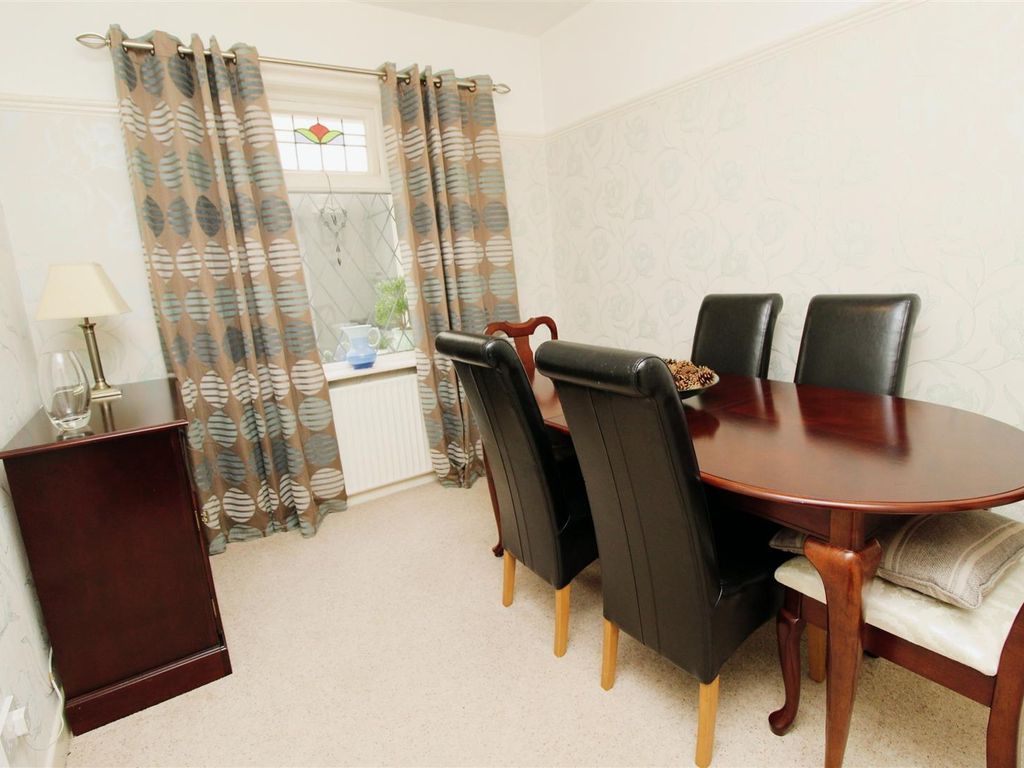 3 bed detached house for sale in Jer Lane, Bradford BD7, £240,000