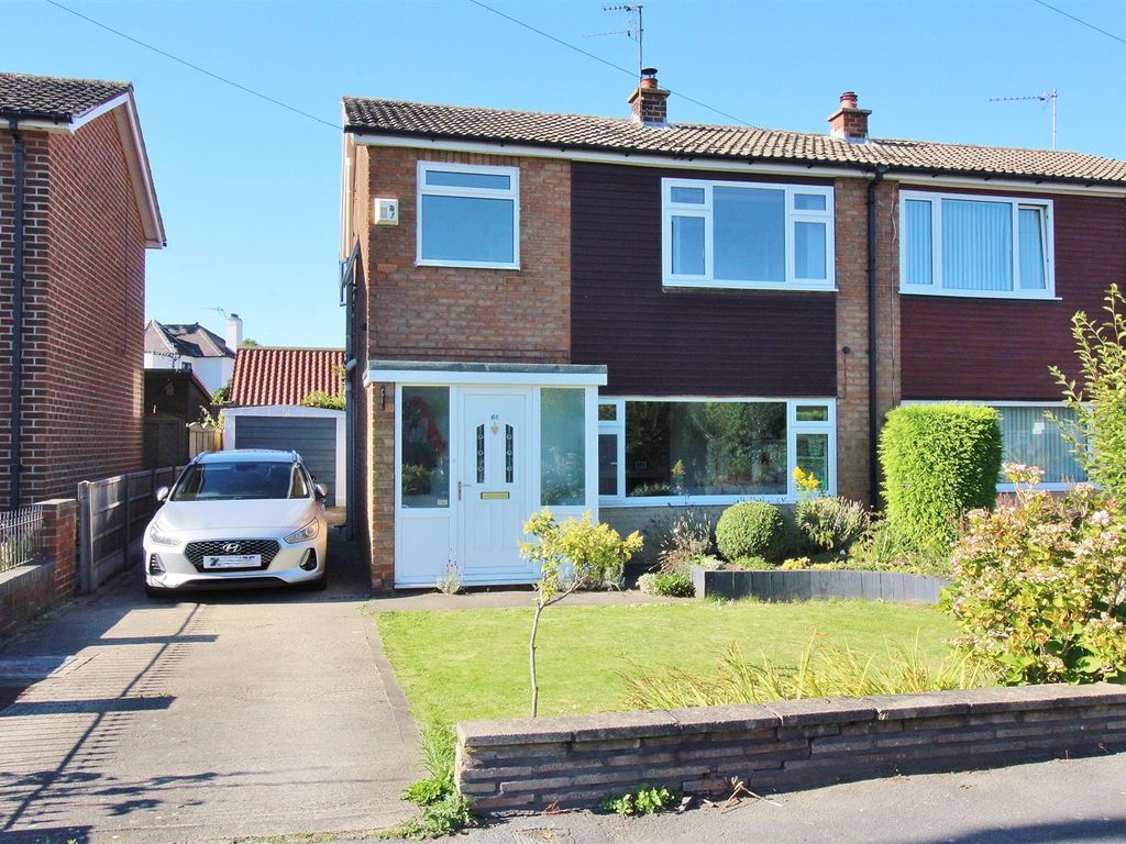 3 bed semi-detached house for sale in The Mount, Selby YO8, £250,000