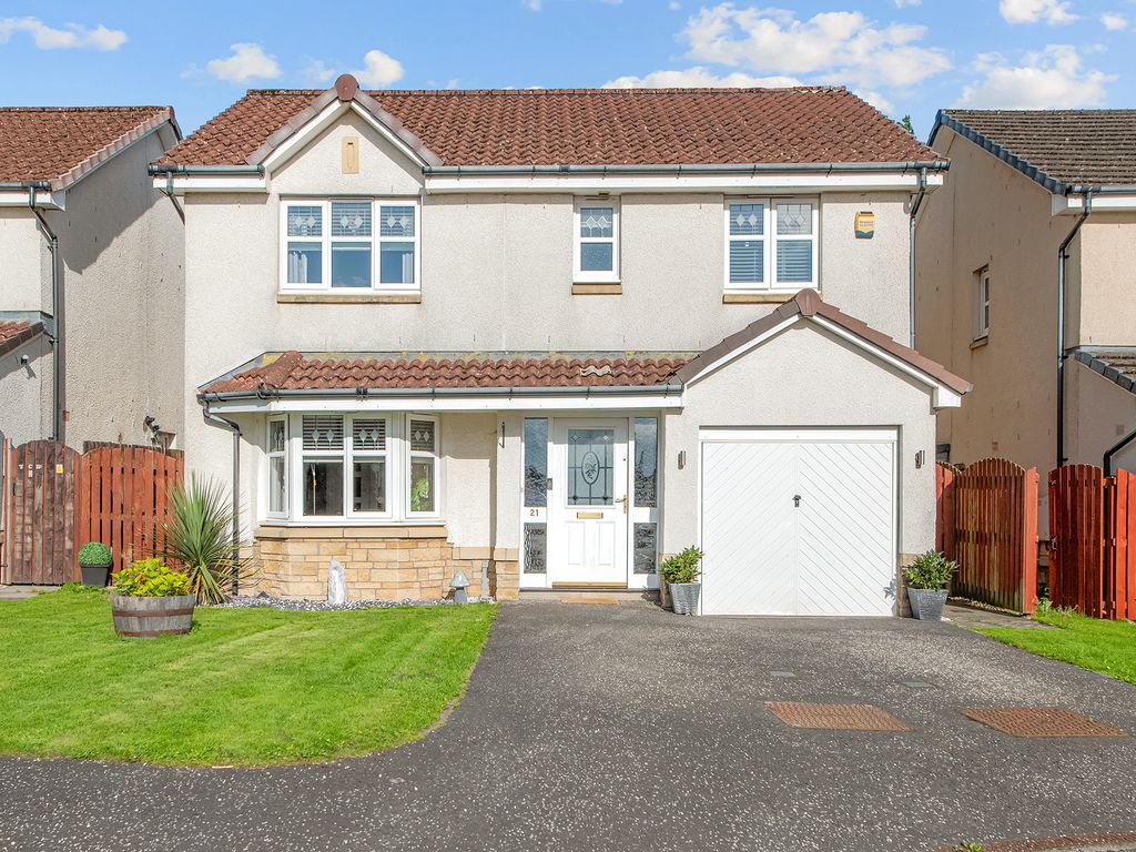 4 bed detached house for sale in Robert Kay Place, Larbert FK5, £295,000