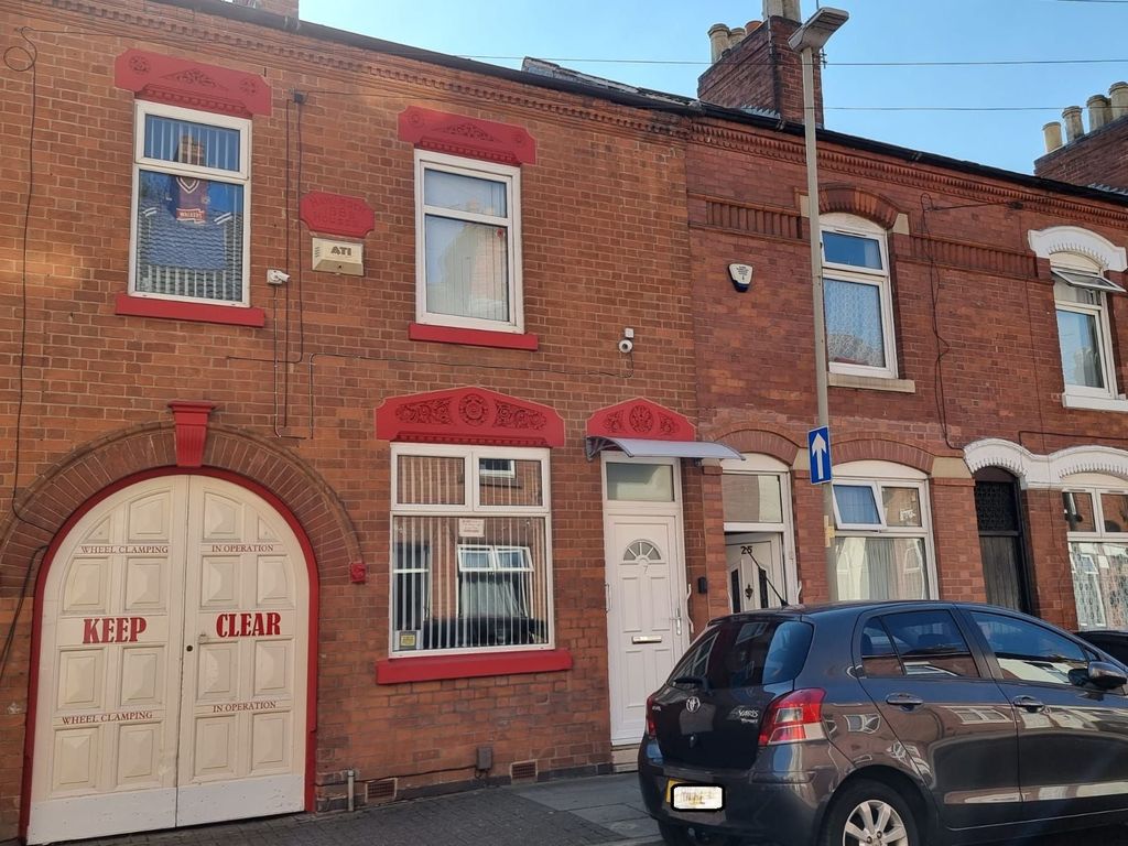 3 bed terraced house for sale in Brandon Street, Leicester LE4, £260,000