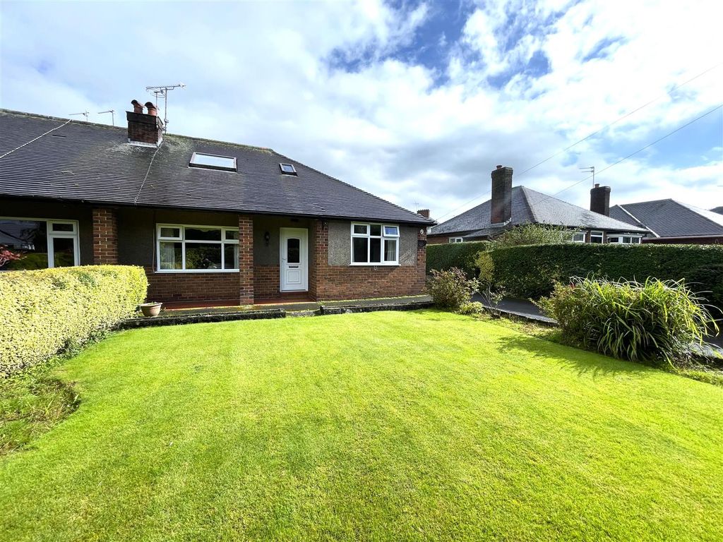 4 bed semi-detached bungalow for sale in Boundary Lane, Congleton CW12, £290,000