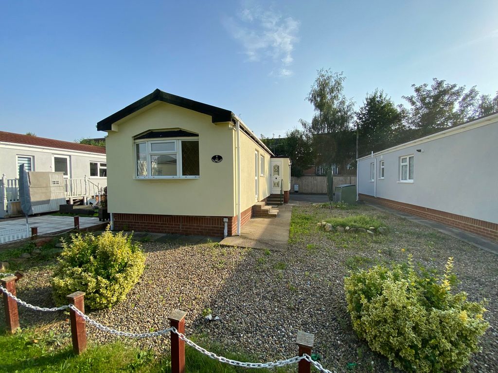 2 bed bungalow for sale in Low Carrs Park, Newton Hall, Durham DH1, £80,000