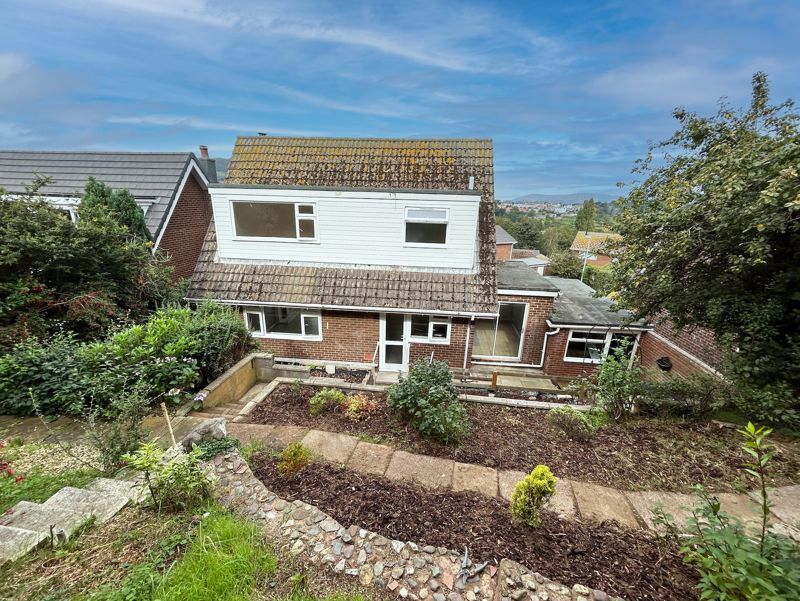 4 bed detached bungalow for sale in Tan Benarth, Conwy LL32, £315,000