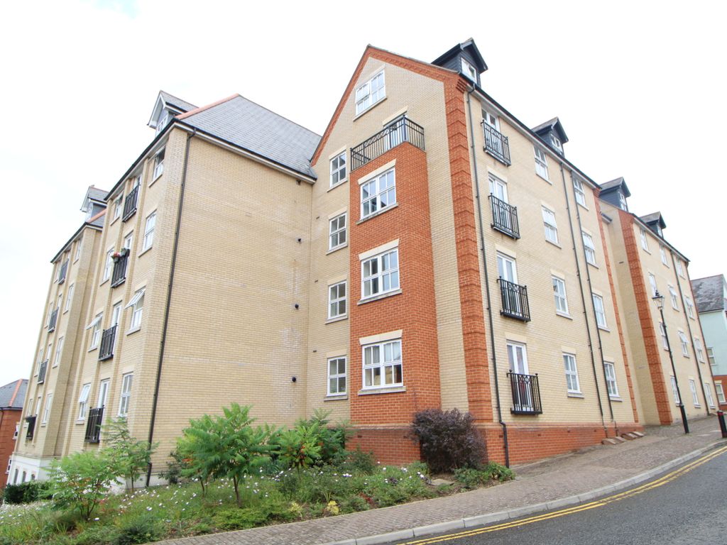 2 bed flat for sale in Henry Laver Court, Colchester CO3, £210,000
