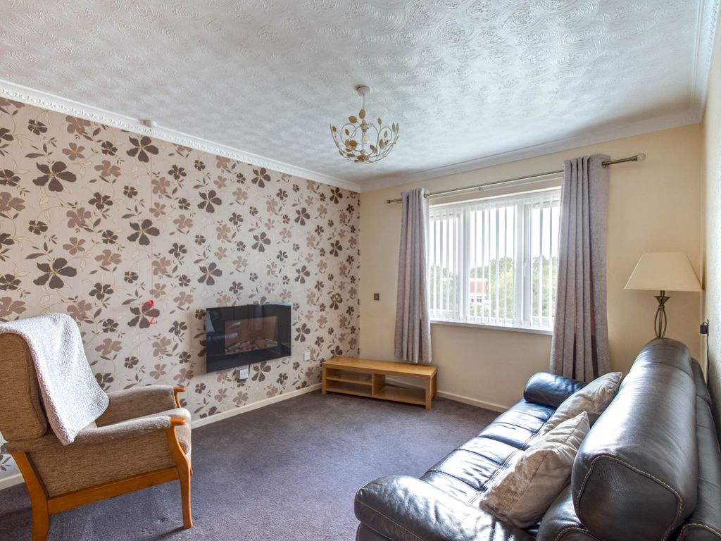 2 bed property for sale in Pershore Road, Kings Norton, Birmingham, West Midlands B30, £80,000