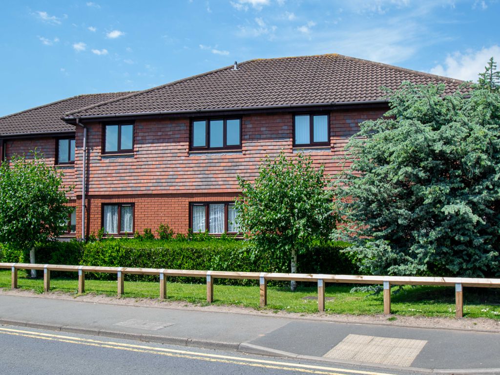 1 bed property for sale in Housman Park, Bromsgrove, Worcestershire B60, £80,000