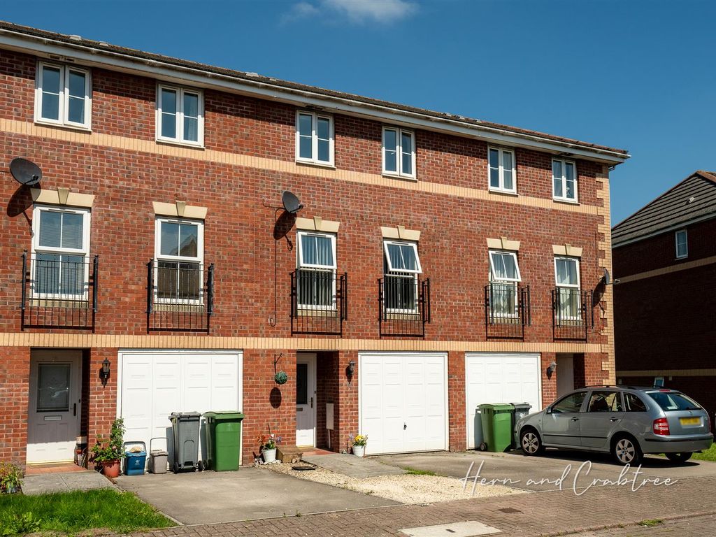 3 bed town house for sale in Heol Mynydd Bychan, Heath, Cardiff CF14, £300,000