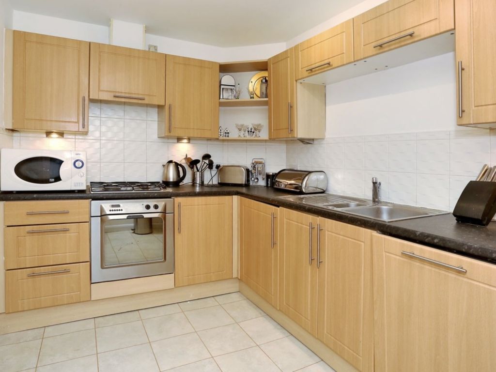 2 bed flat for sale in Bannermill Place, Aberdeen, Aberdeenshire AB24, £95,000