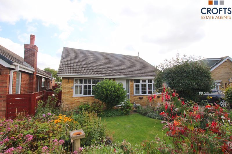 4 bed detached bungalow for sale in Alderney Way, Immingham DN40, £229,950