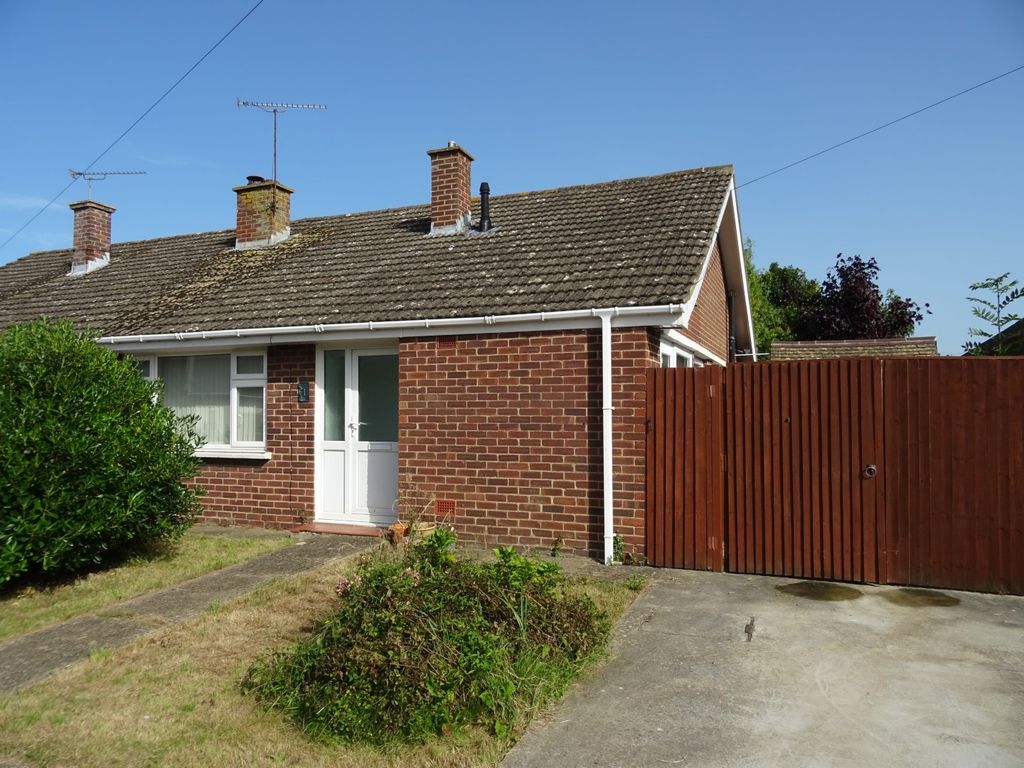 3 bed bungalow for sale in College Way, Canterbury CT3, £312,500