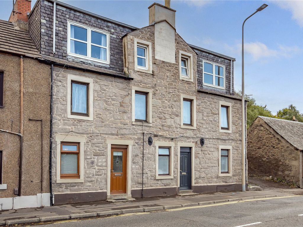 1 bed flat for sale in Dundee Road, Perth PH2, £72,500