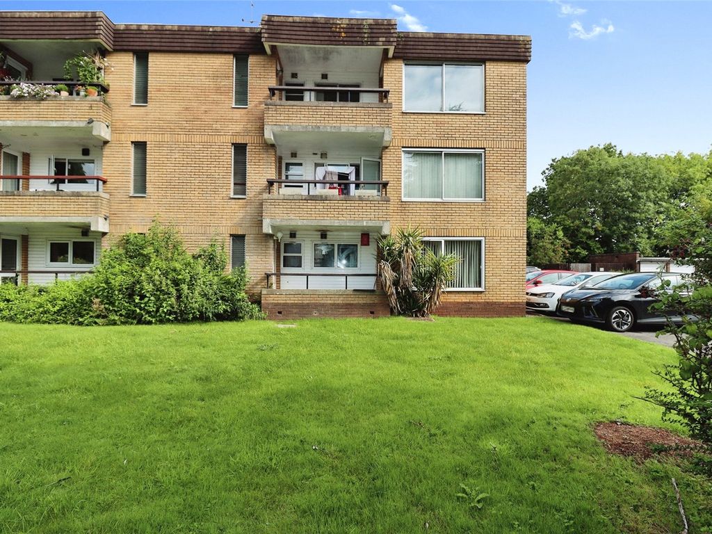 2 bed flat for sale in Harford Drive, Frenchay, Bristol BS16, £250,000
