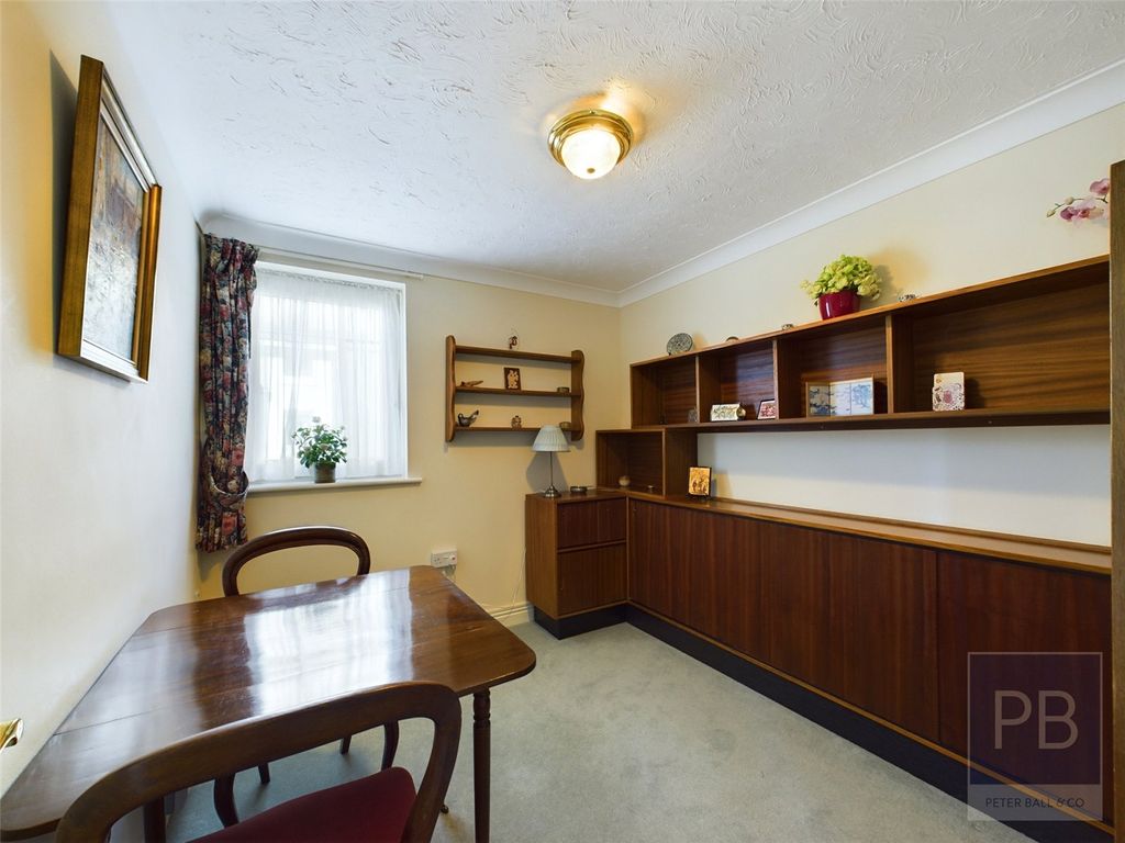 2 bed flat for sale in Park Place, Cheltenham, Gloucestershire GL50, £180,000